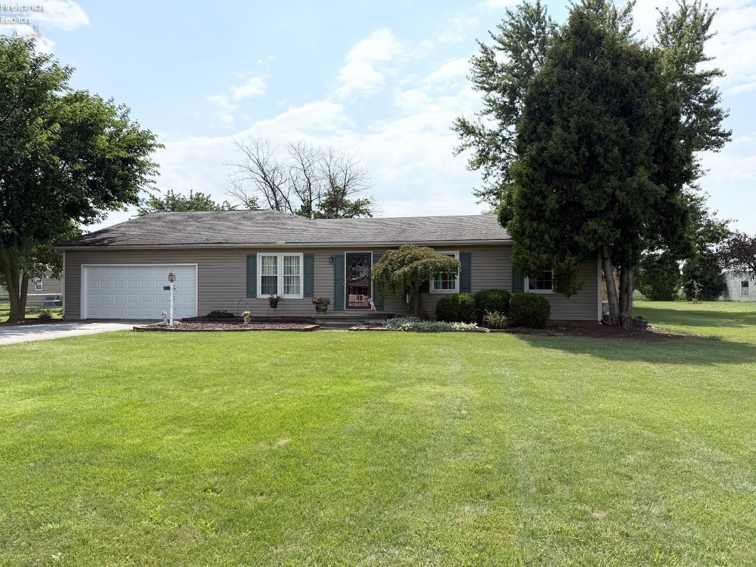 154 N State Route 587