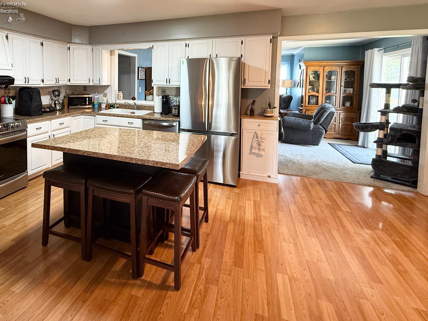 154 N State Route 587