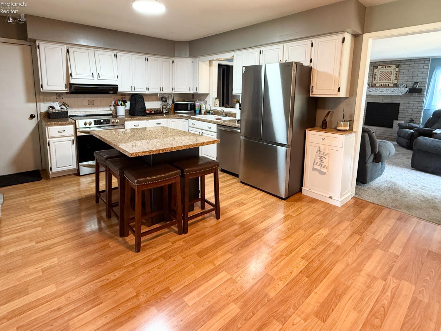 154 N State Route 587