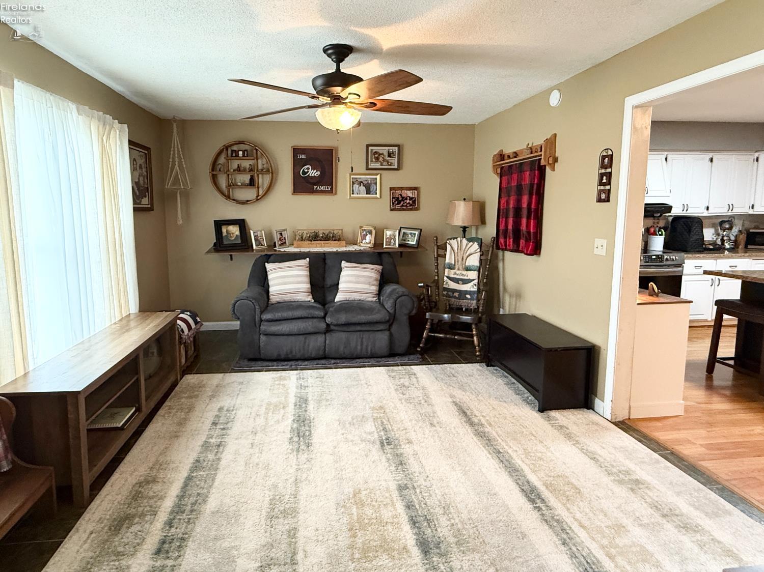 154 N State Route 587