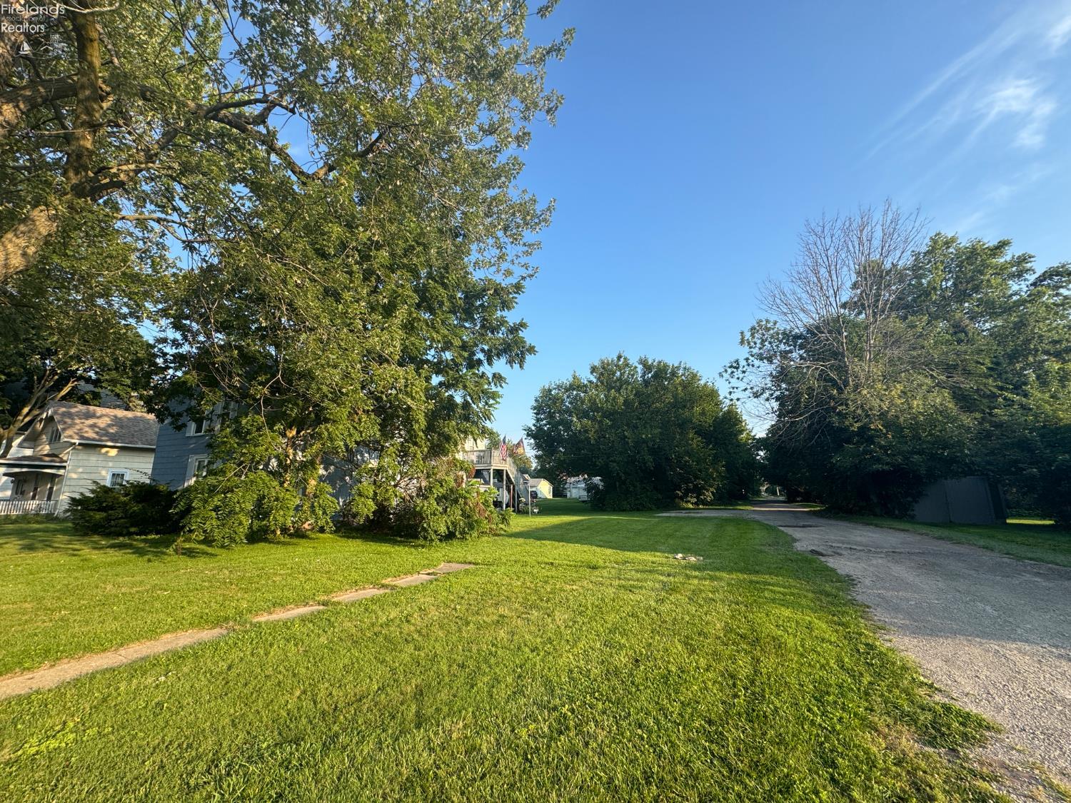 215 W 4th Street