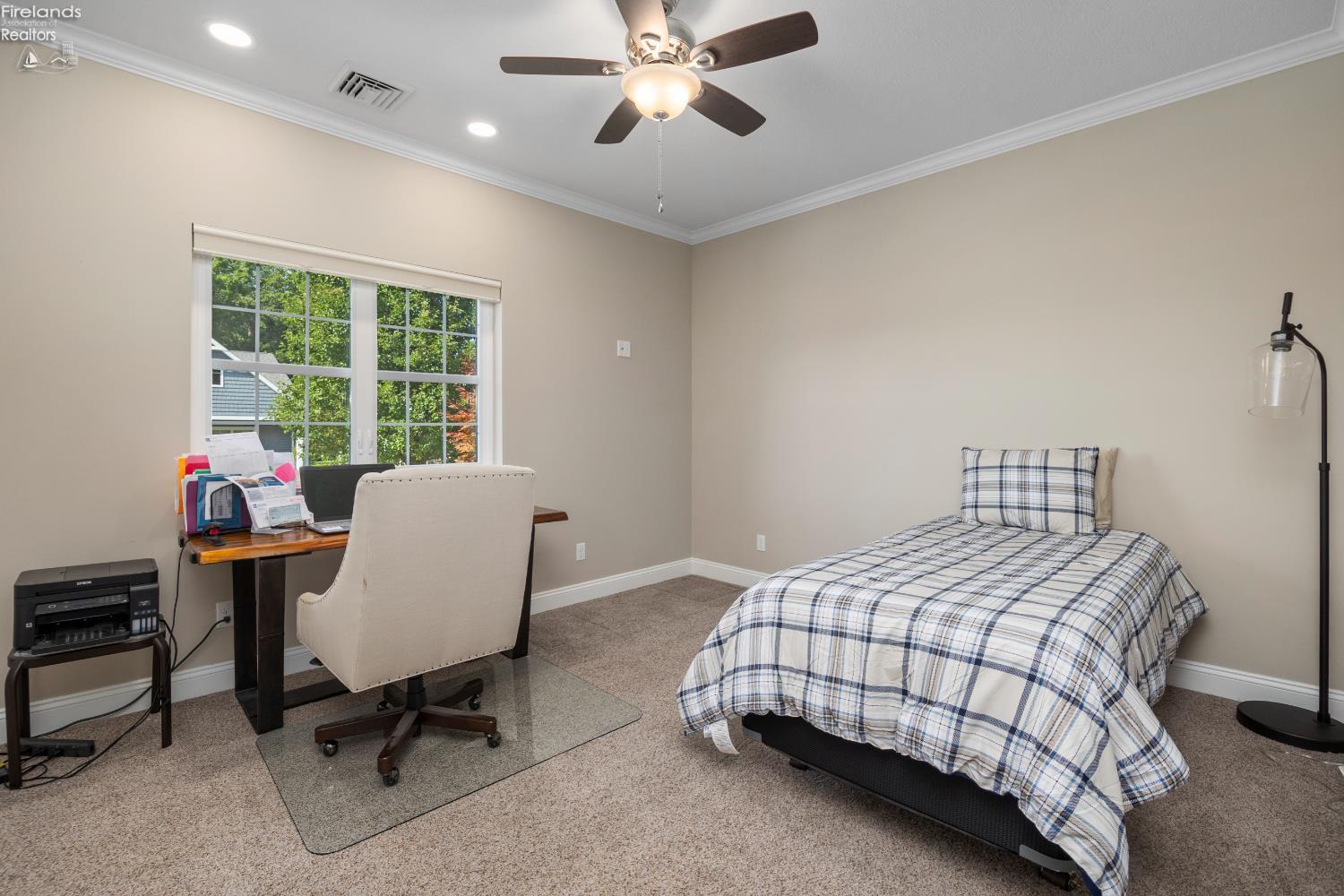 313 Lighthouse Oval
