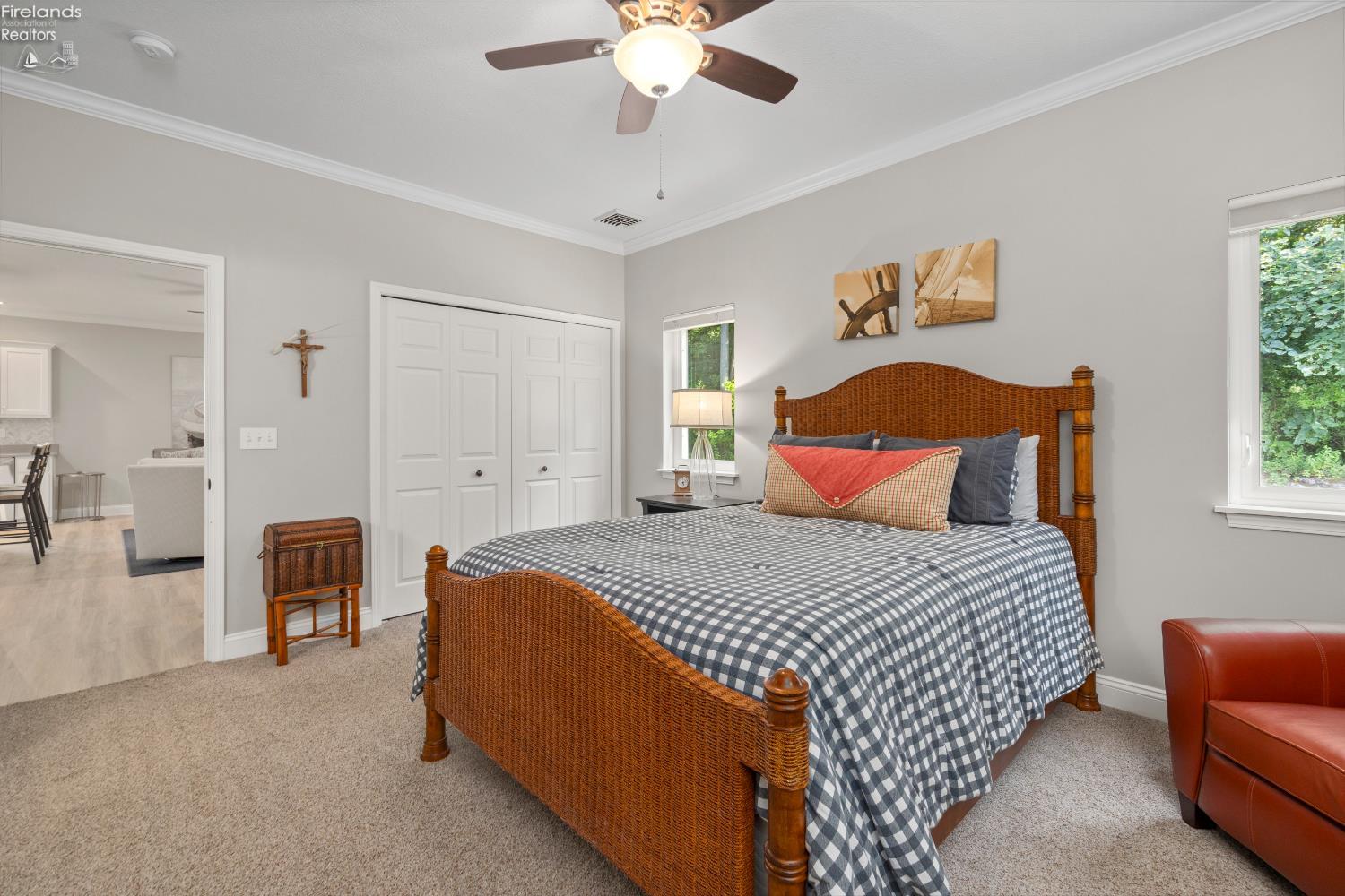 313 Lighthouse Oval