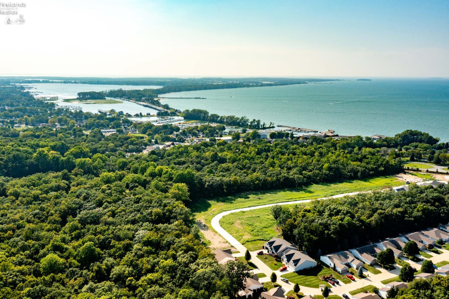 313 Lighthouse Oval