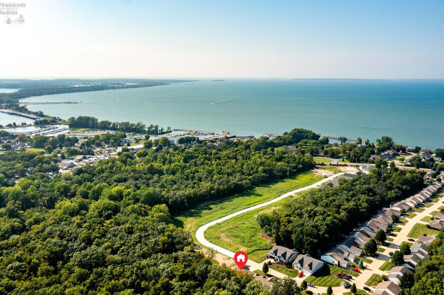 313 Lighthouse Oval