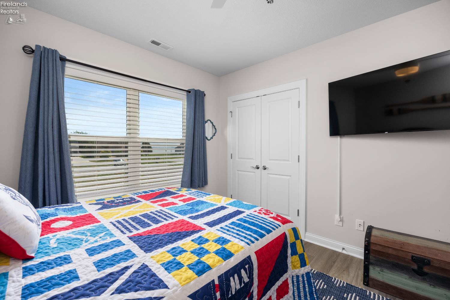 2729 S Harbor Bay Drive