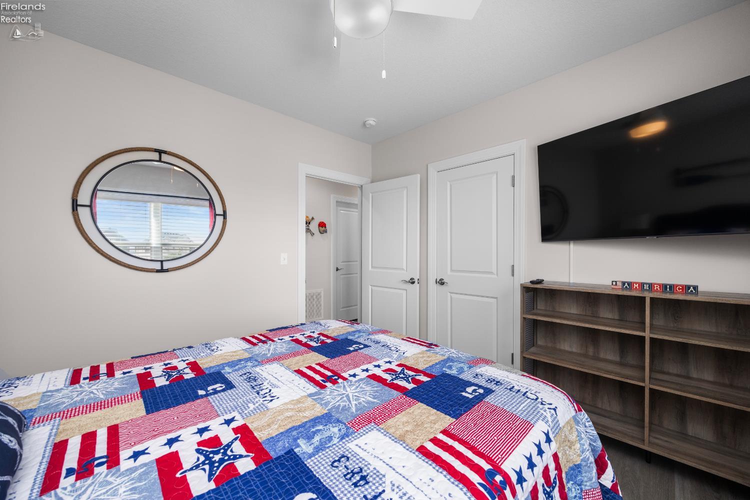 2729 S Harbor Bay Drive