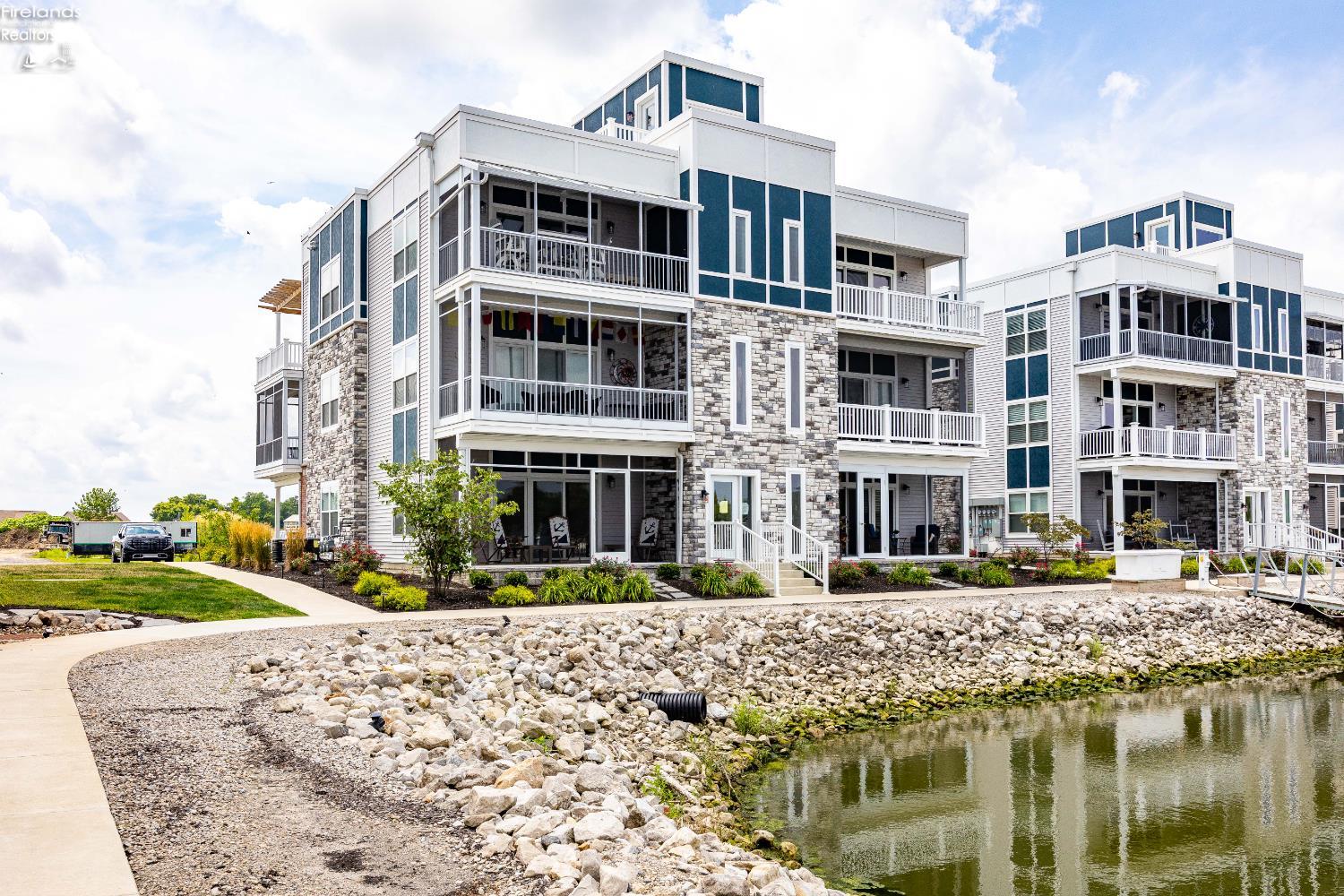 2729 S Harbor Bay Drive