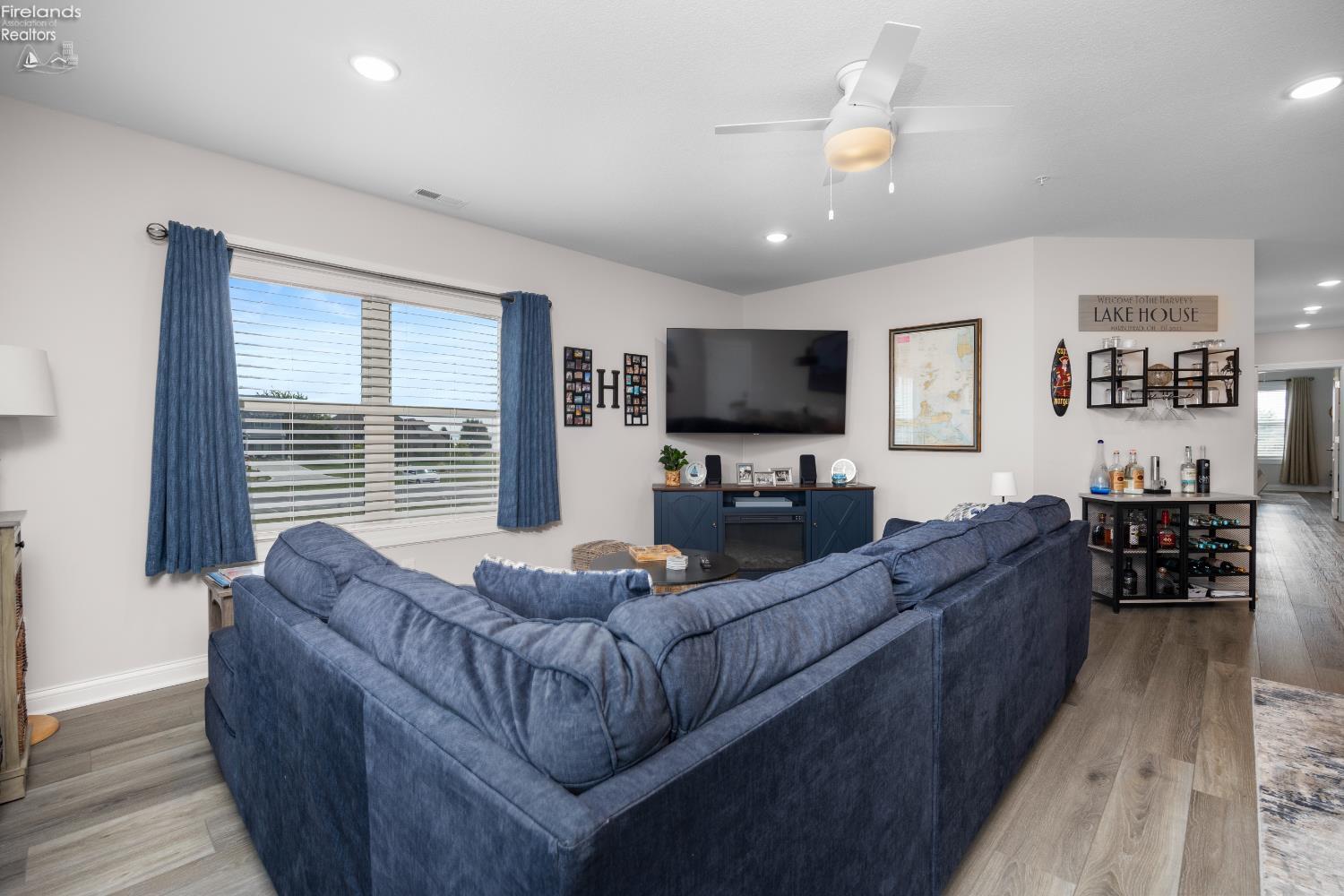 2729 S Harbor Bay Drive