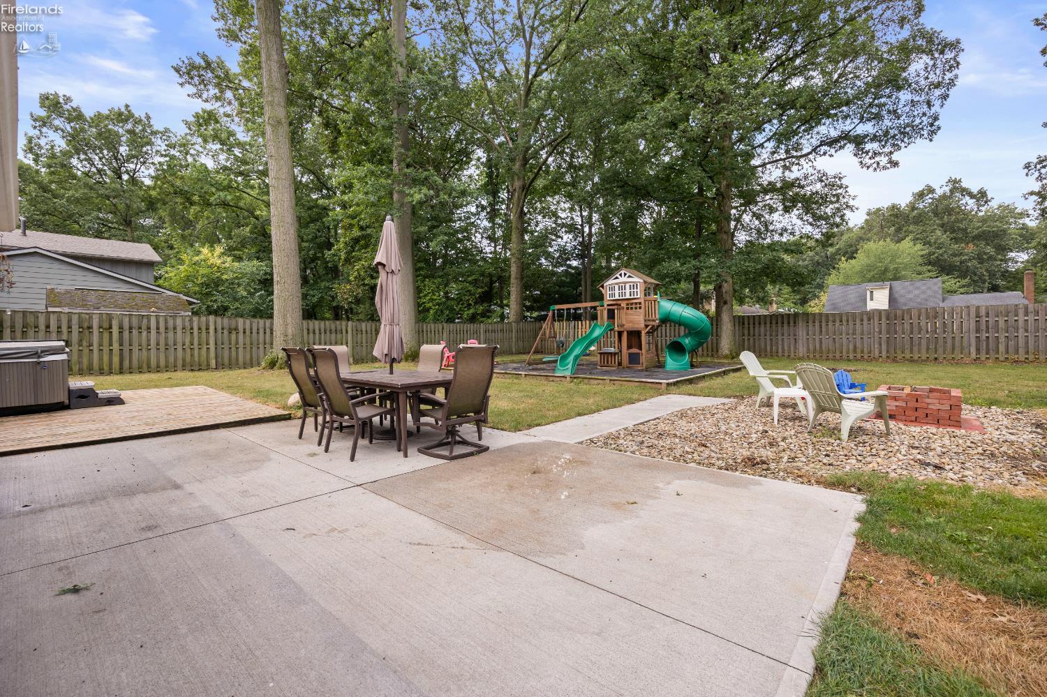 700 Sunnyside Rd