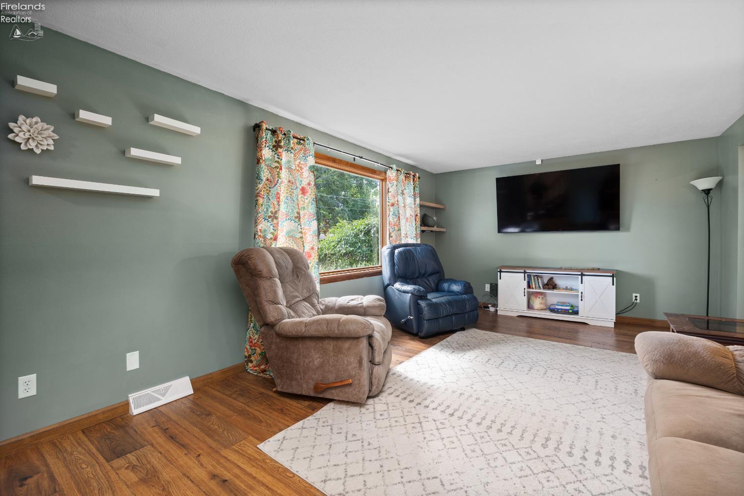 700 Sunnyside Rd
