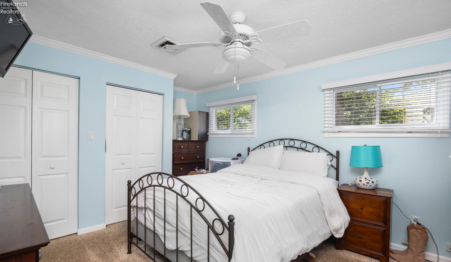 154 Oakwood Dr.