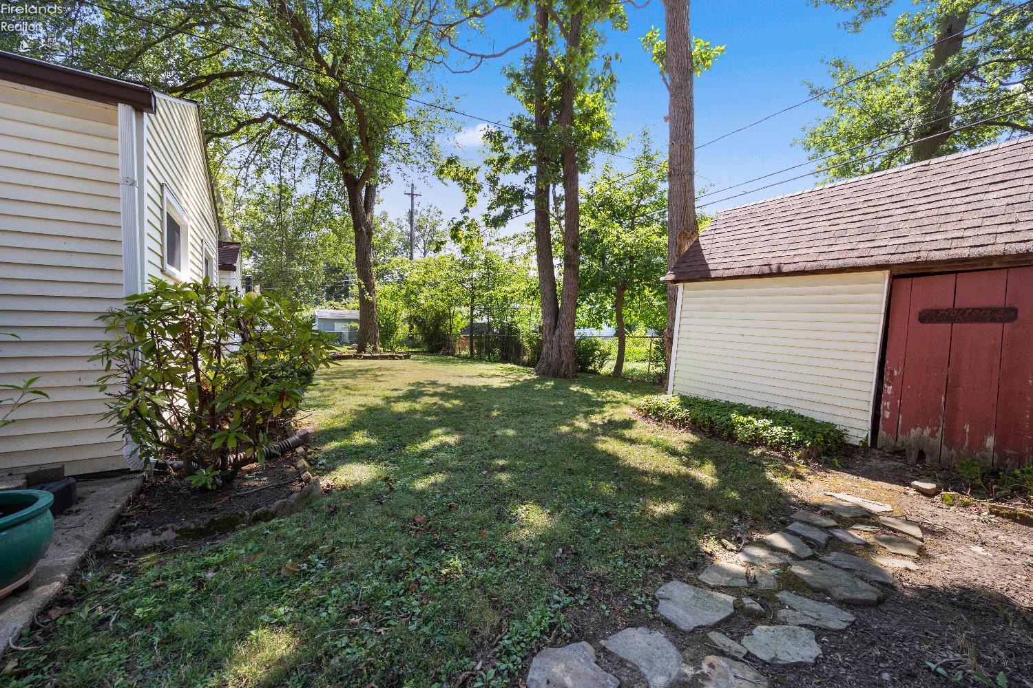 154 Oakwood Dr.
