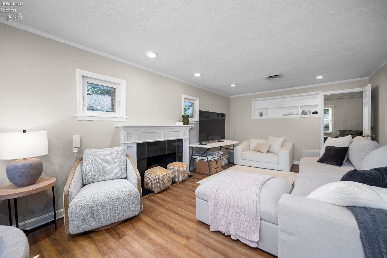 154 Oakwood Dr.