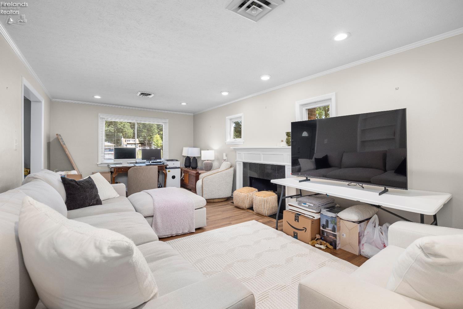 154 Oakwood Dr.
