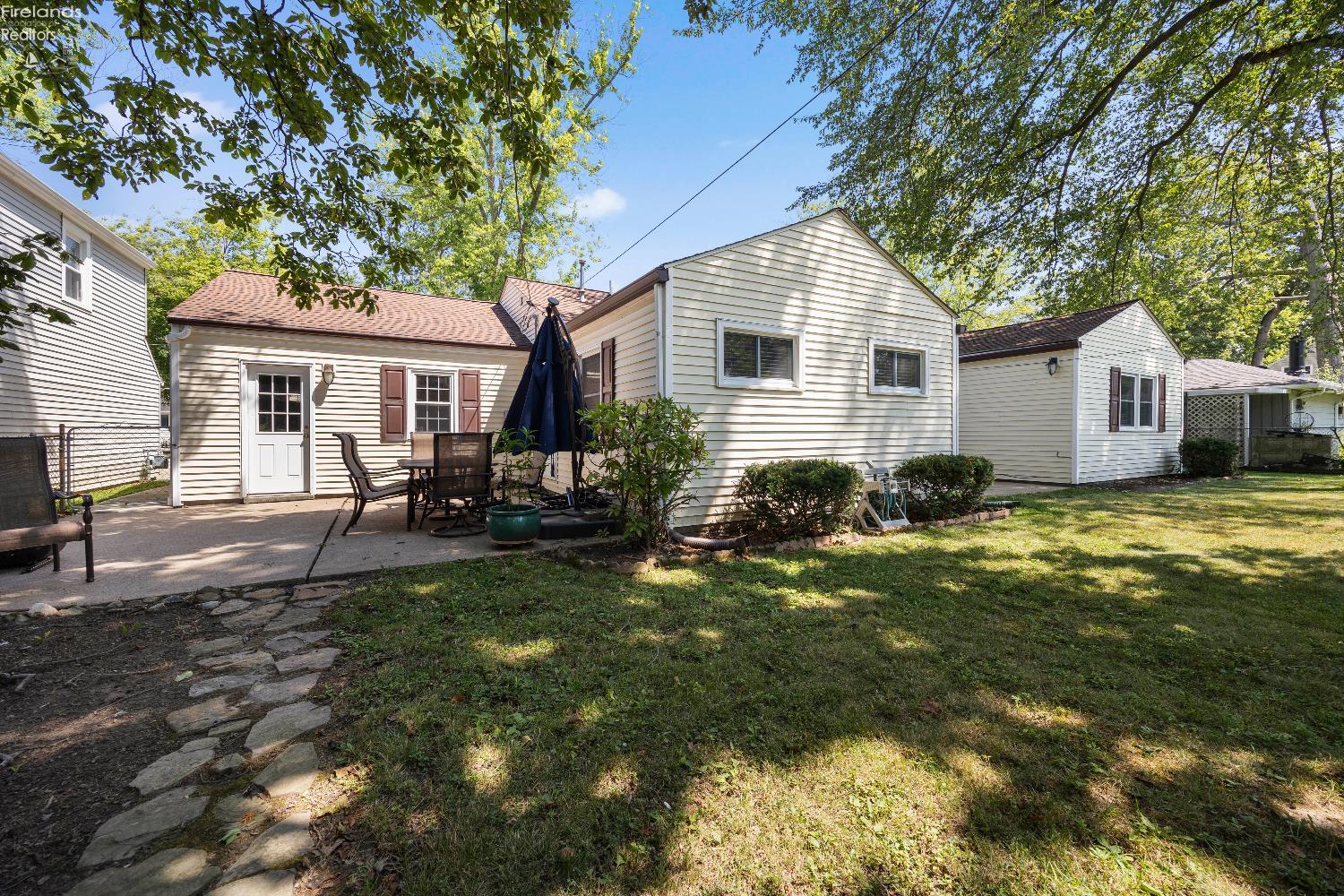 154 Oakwood Dr.