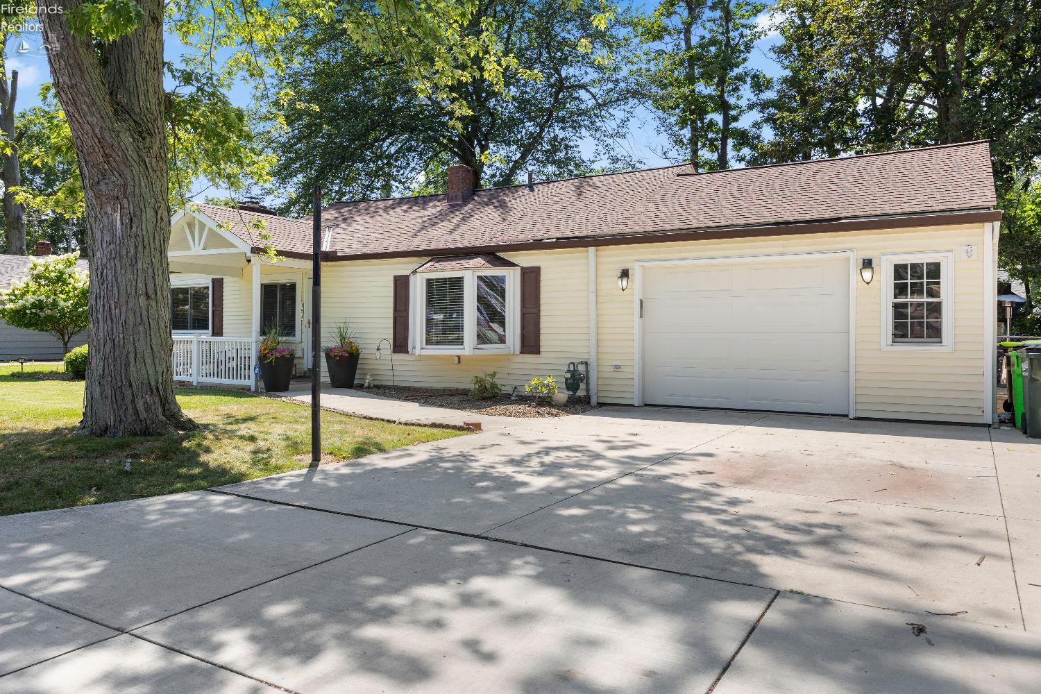 154 Oakwood Dr.