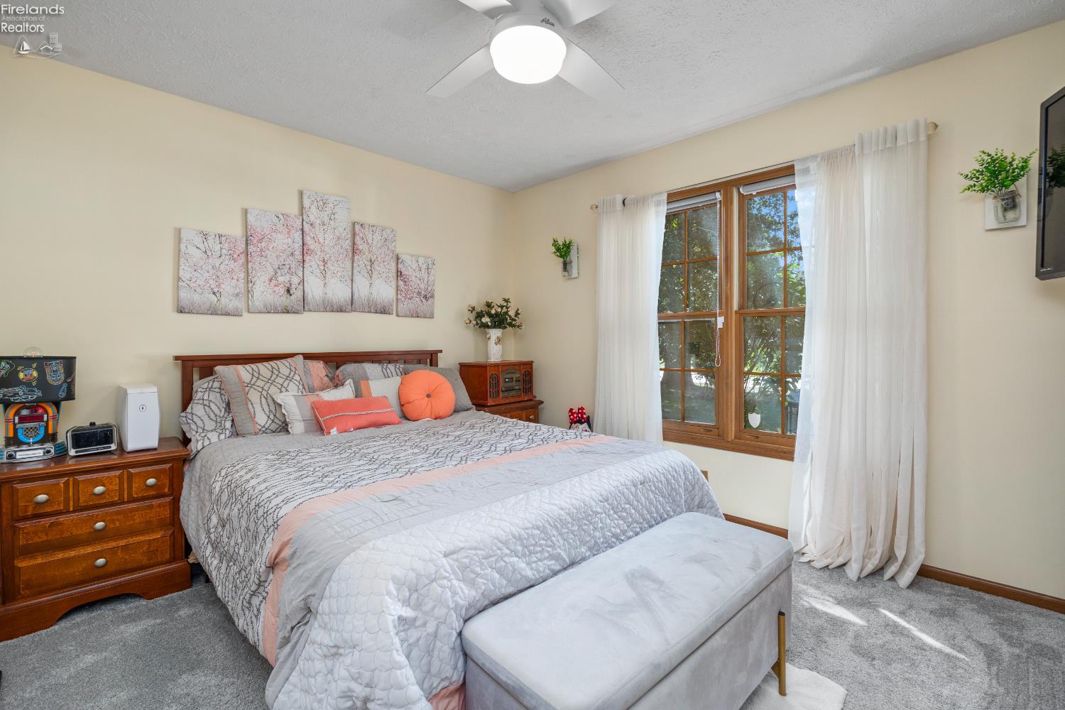 5107 Edgewood Dr
