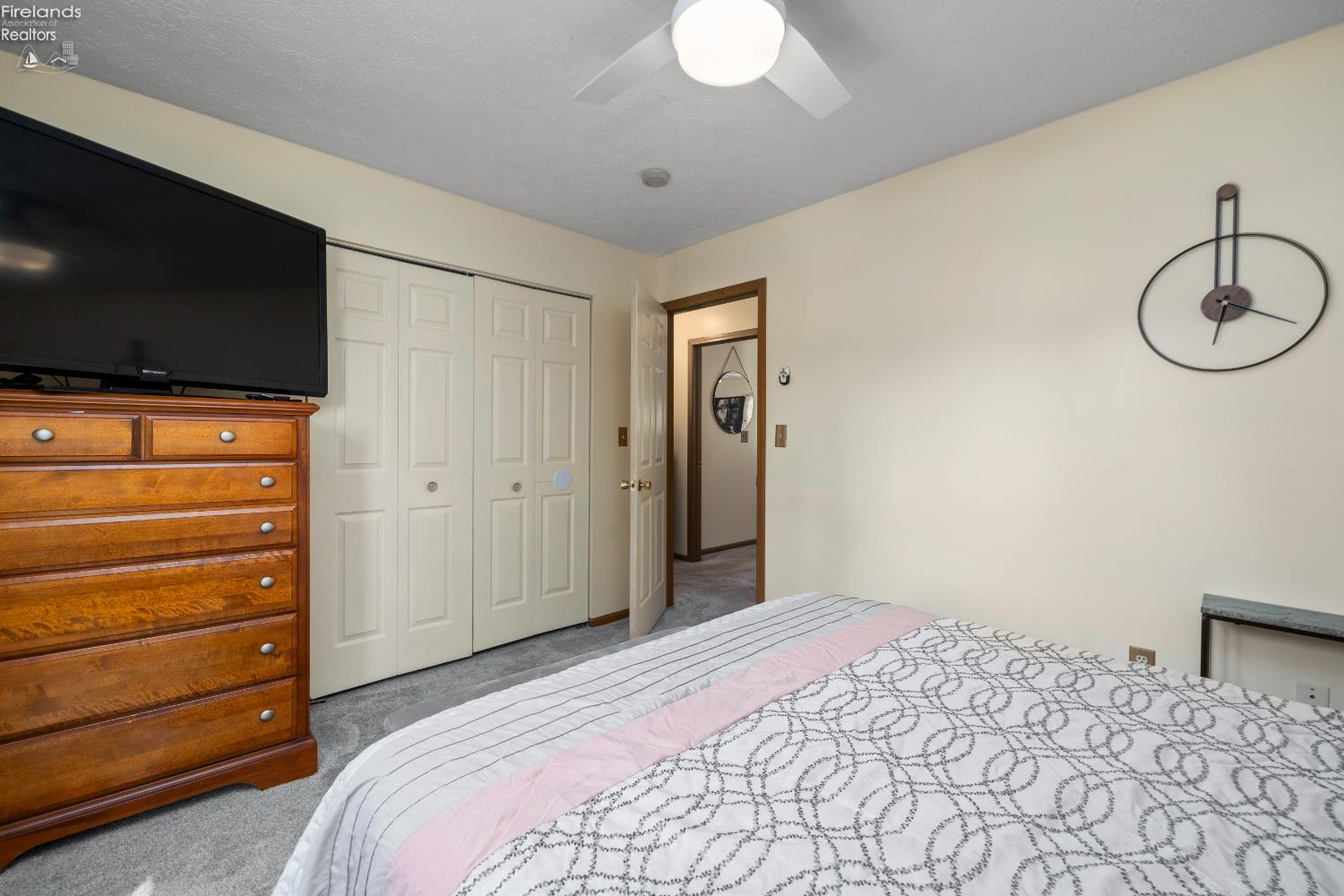 5107 Edgewood Dr