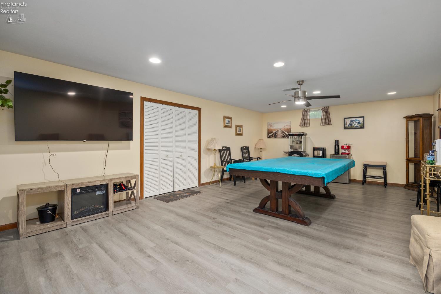 5107 Edgewood Dr