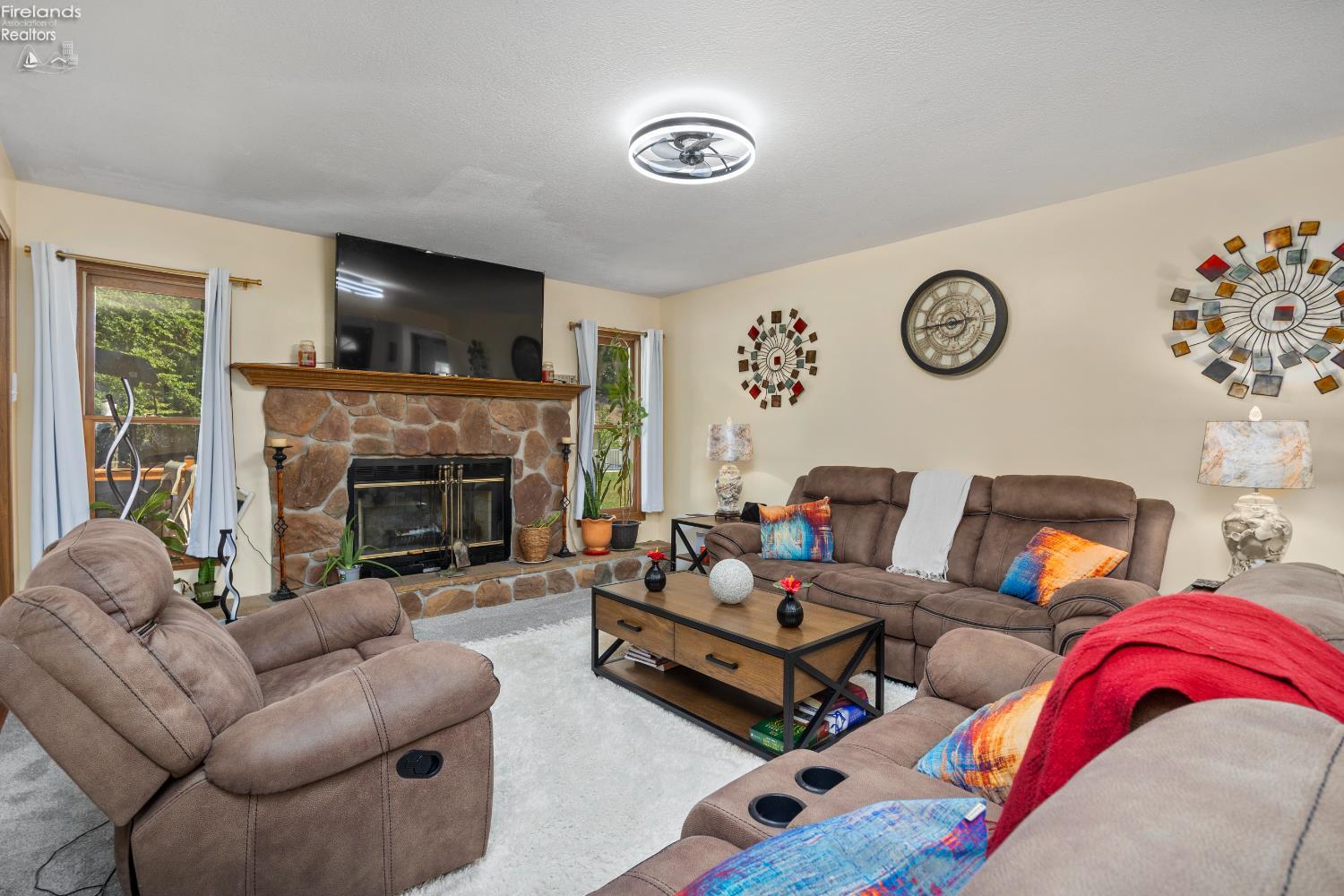 5107 Edgewood Dr