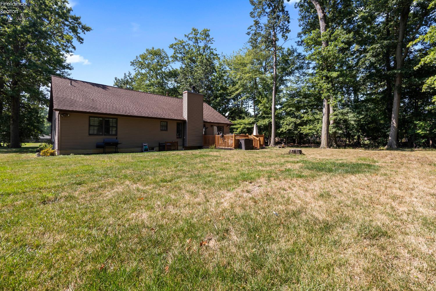 5107 Edgewood Dr