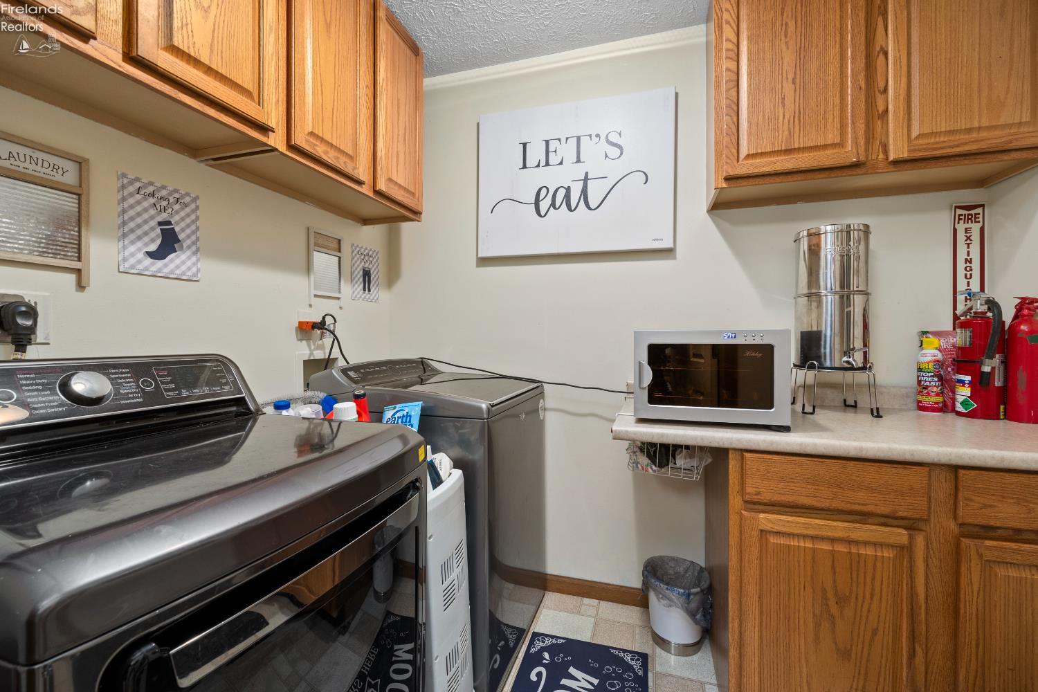 5107 Edgewood Dr