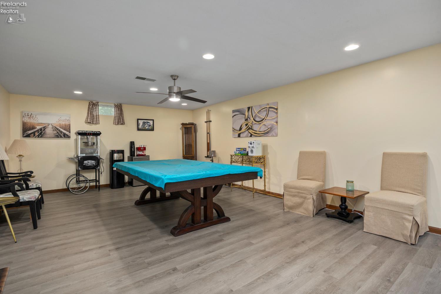 5107 Edgewood Dr