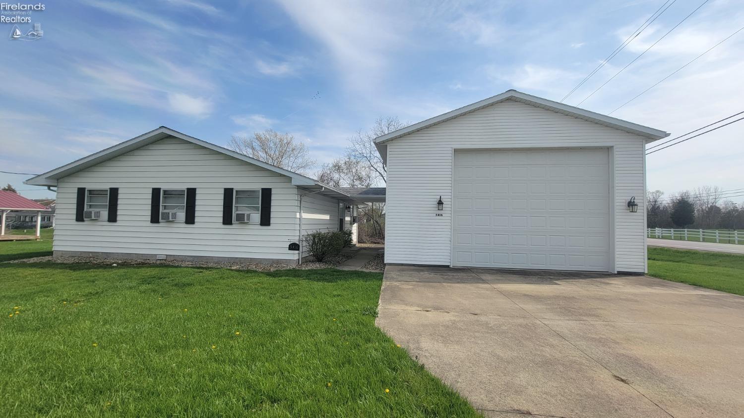 5416 E Channel Drive
