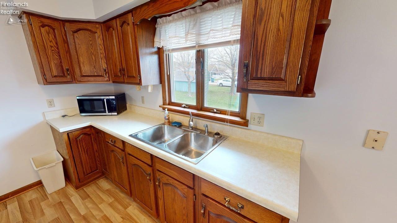 5416 E Channel Drive