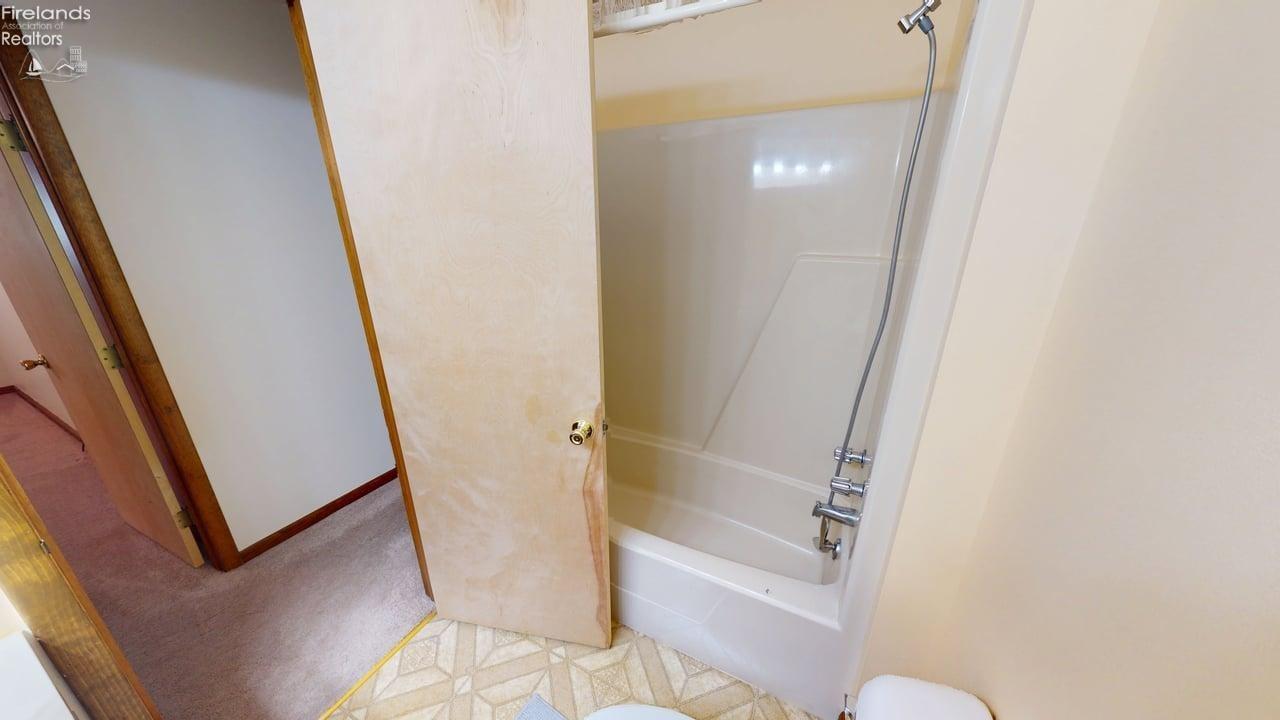 5416 E Channel Drive