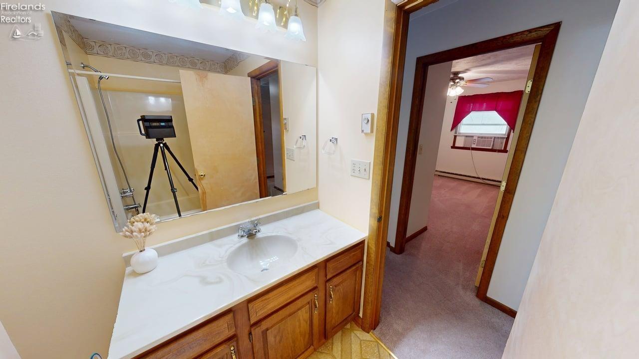 5416 E Channel Drive