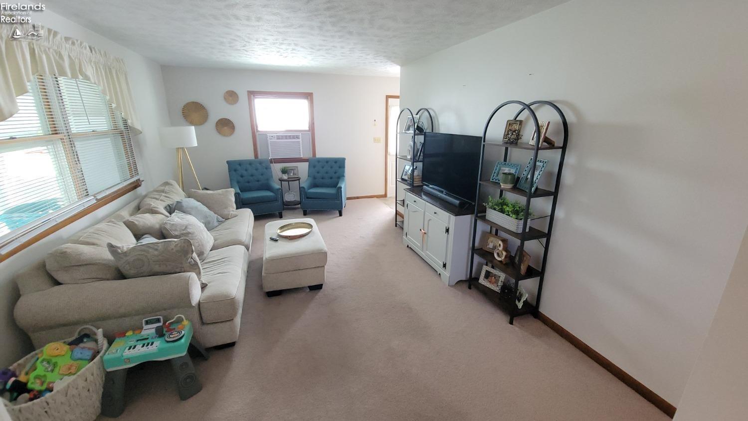 5416 E Channel Drive