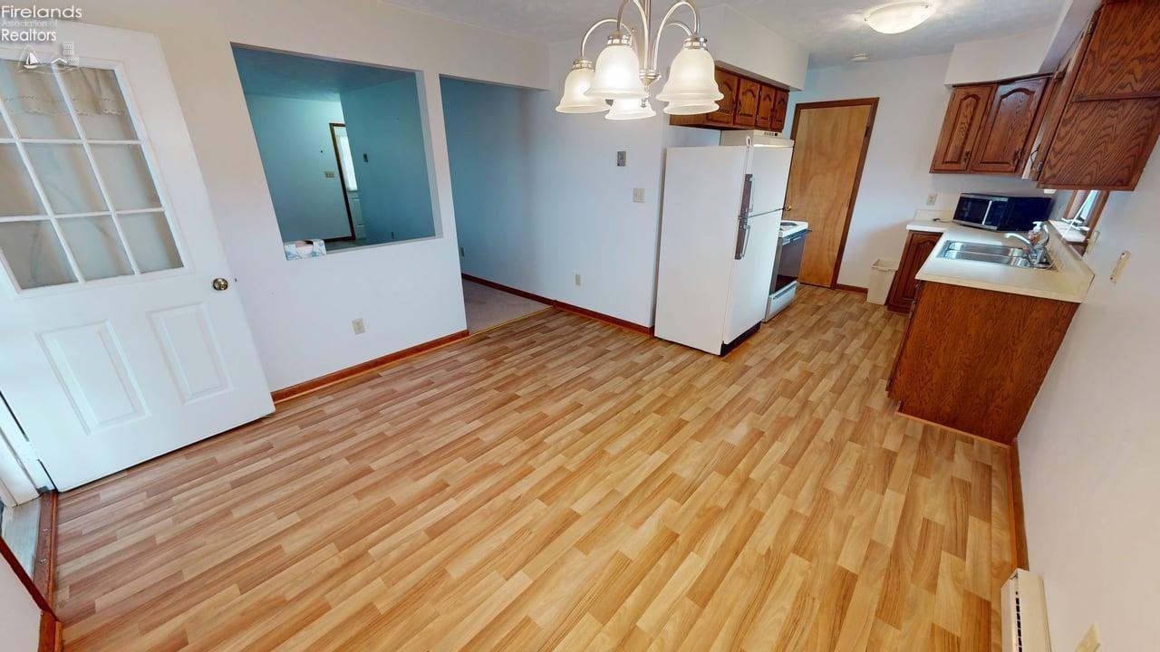 5416 E Channel Drive