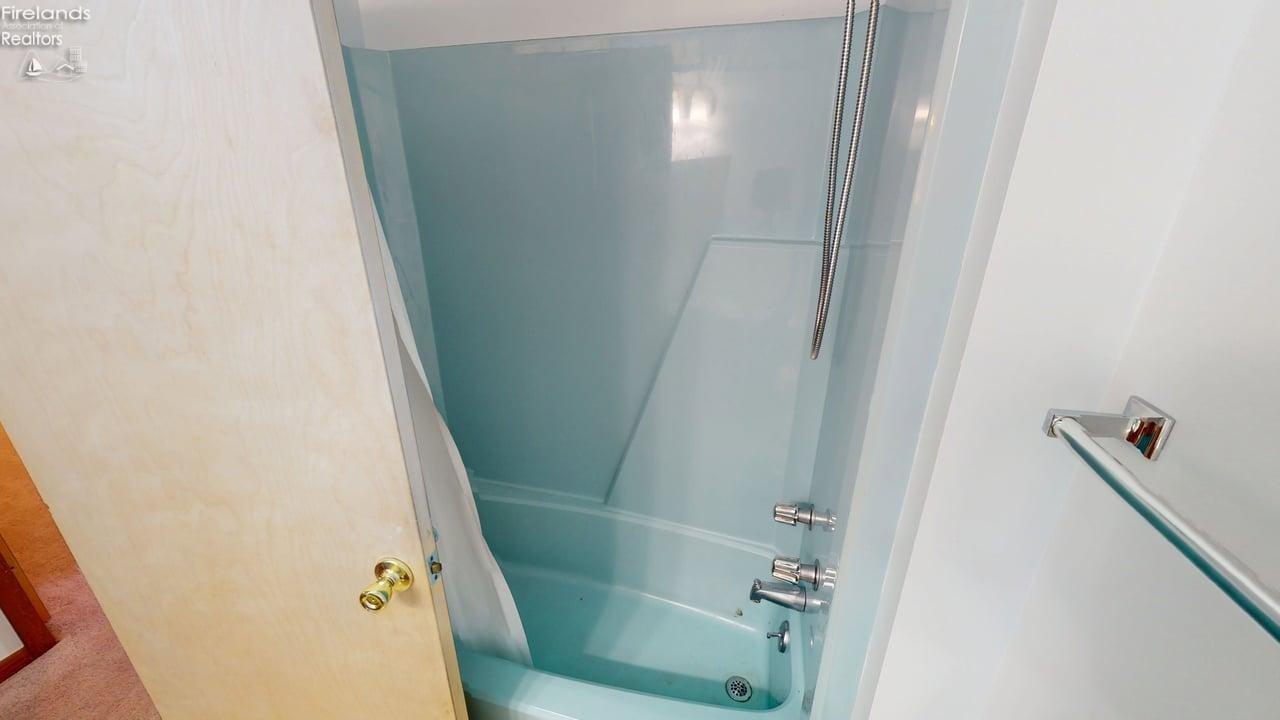 5416 E Channel Drive