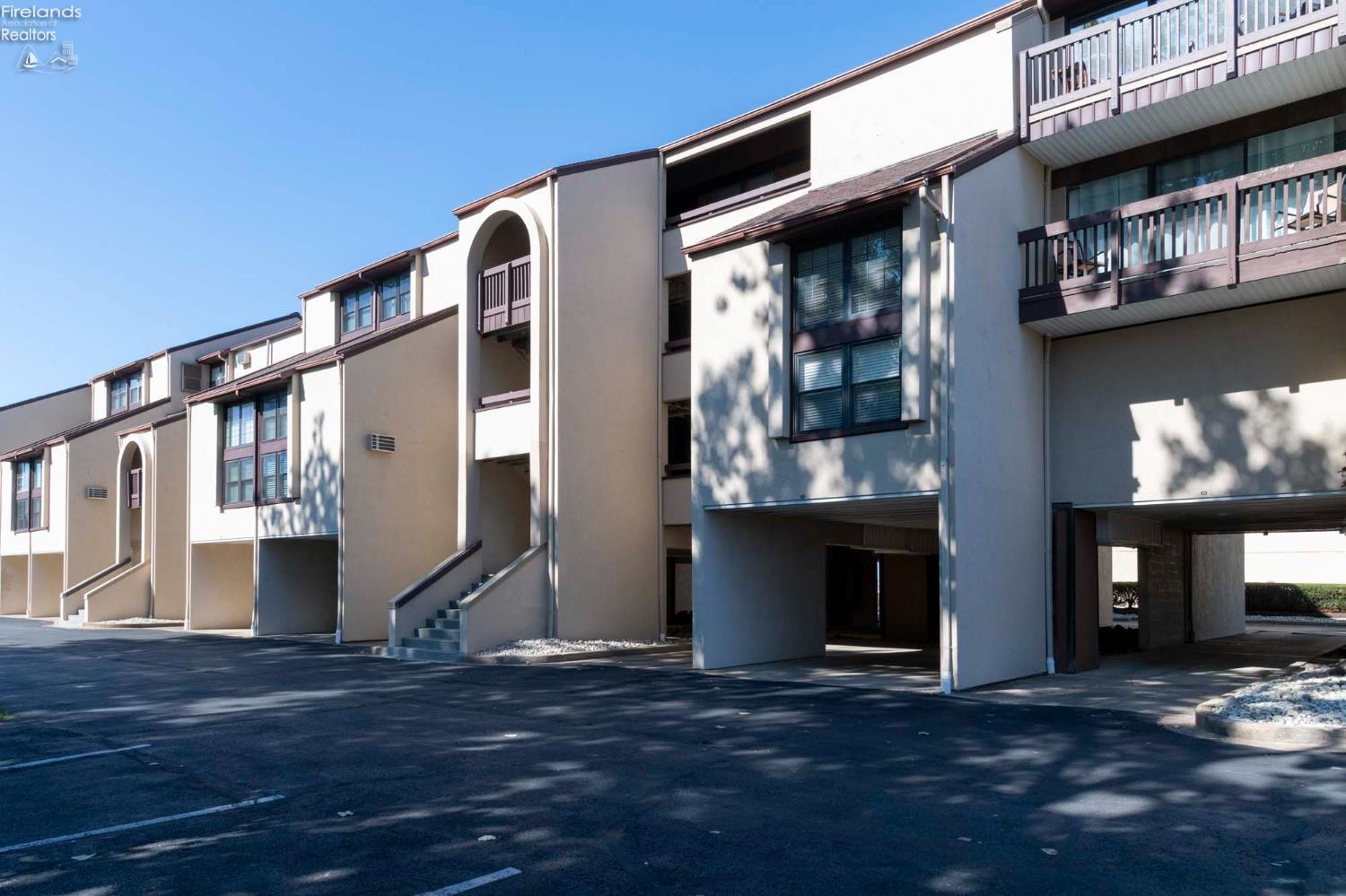 1801 E Perry Street 22