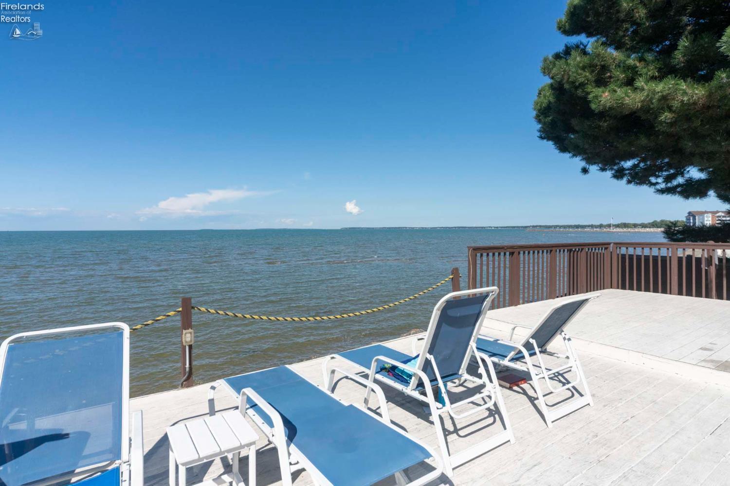 1801 E Perry Street 22