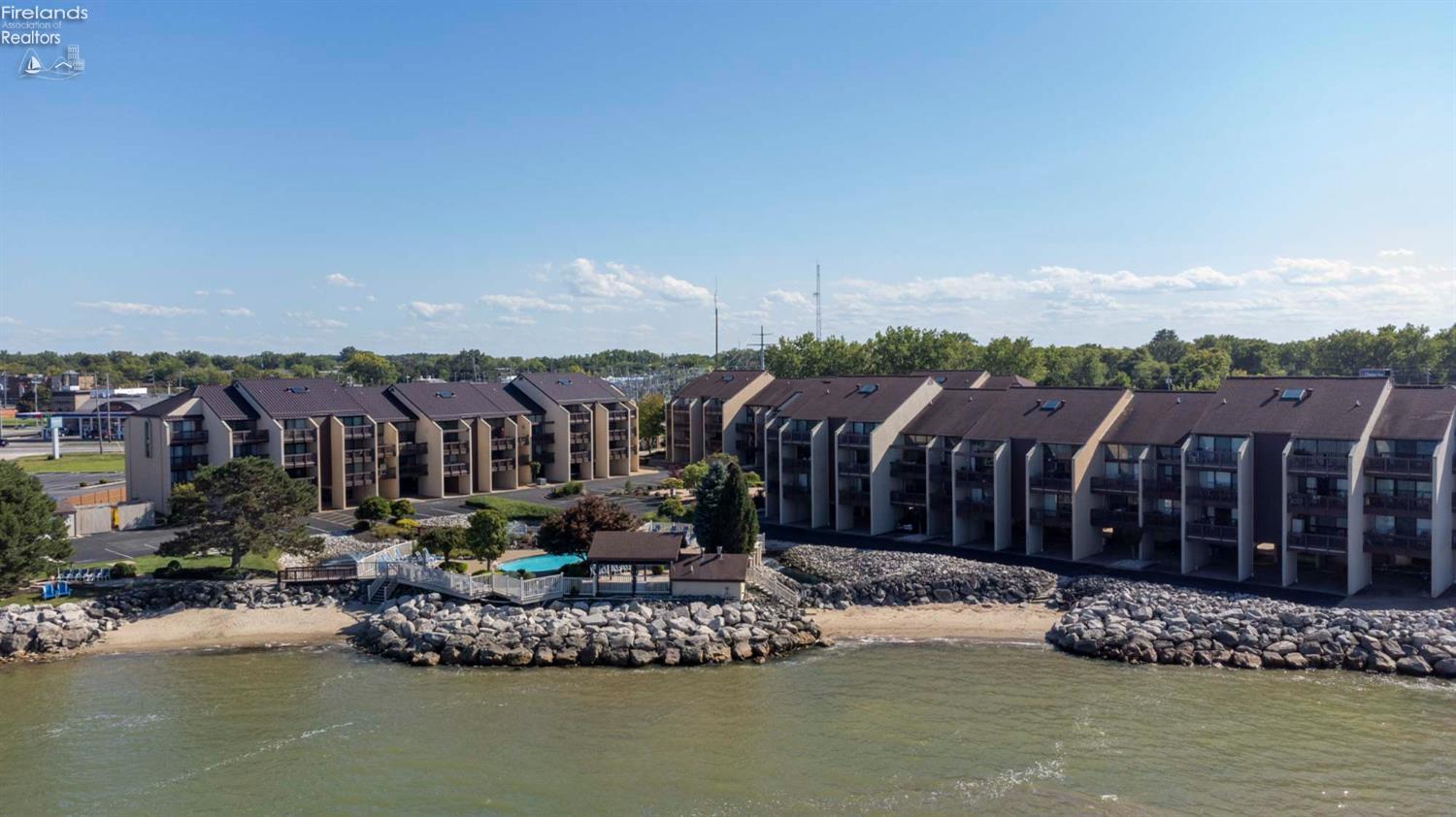 1801 E Perry Street 22