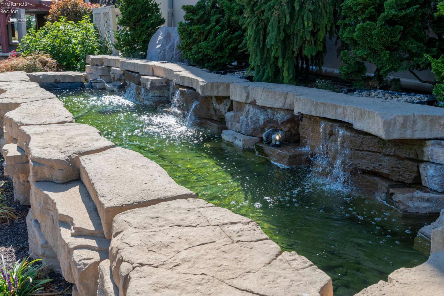 1801 E Perry Street 22