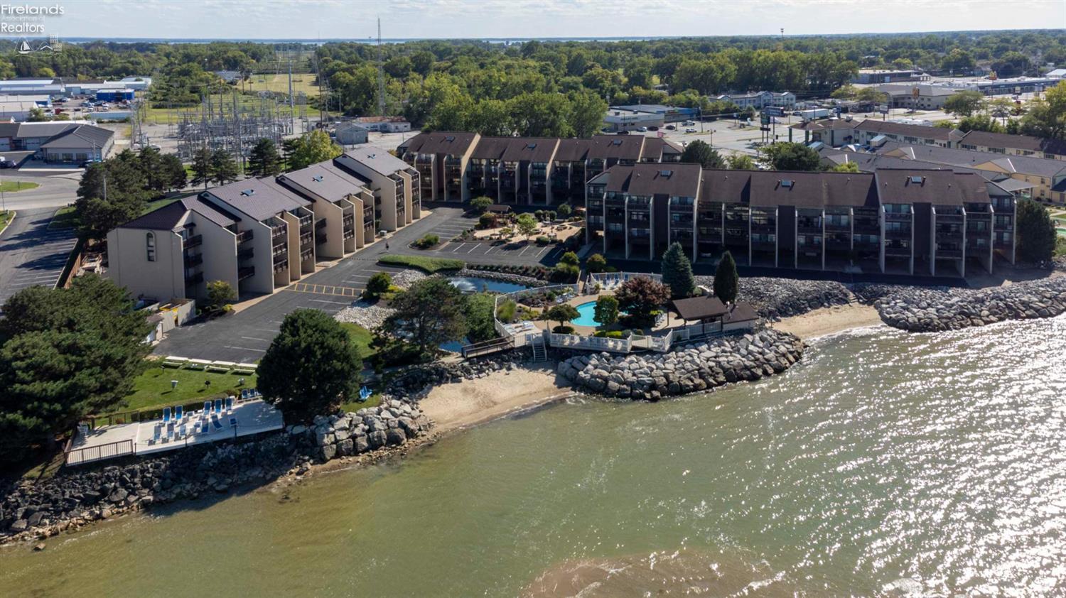 1801 E Perry Street 22