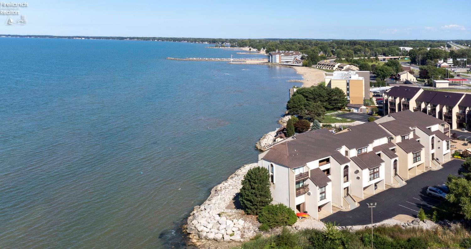 1801 E Perry Street 22