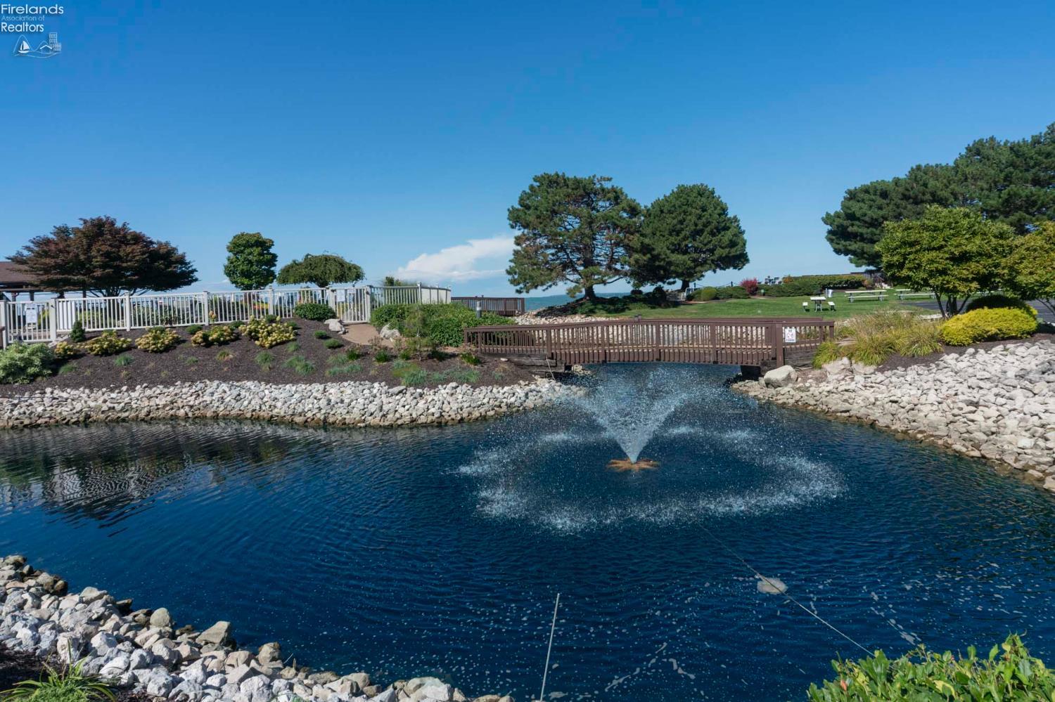 1801 E Perry Street 22