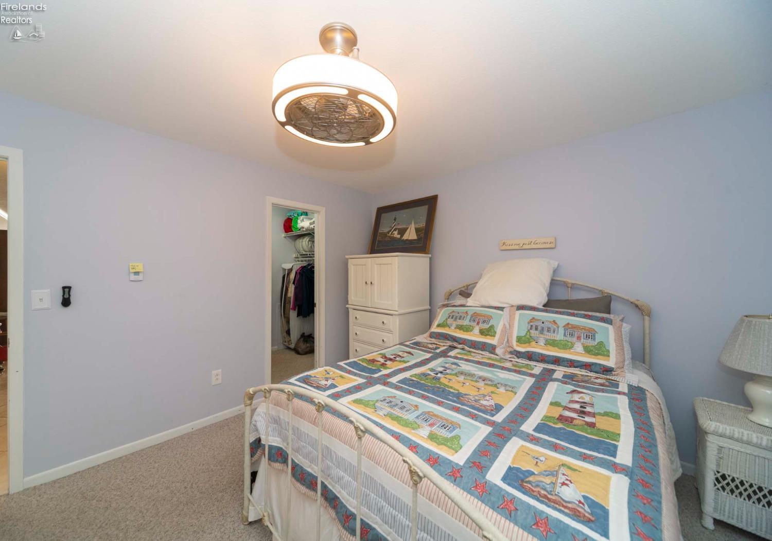 1801 E Perry Street 22