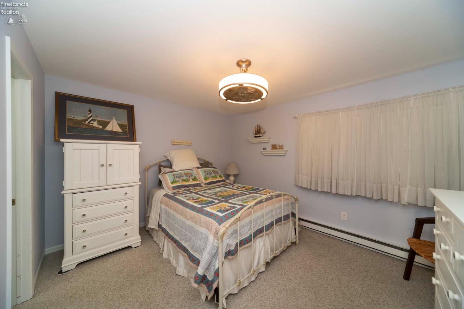 1801 E Perry Street 22