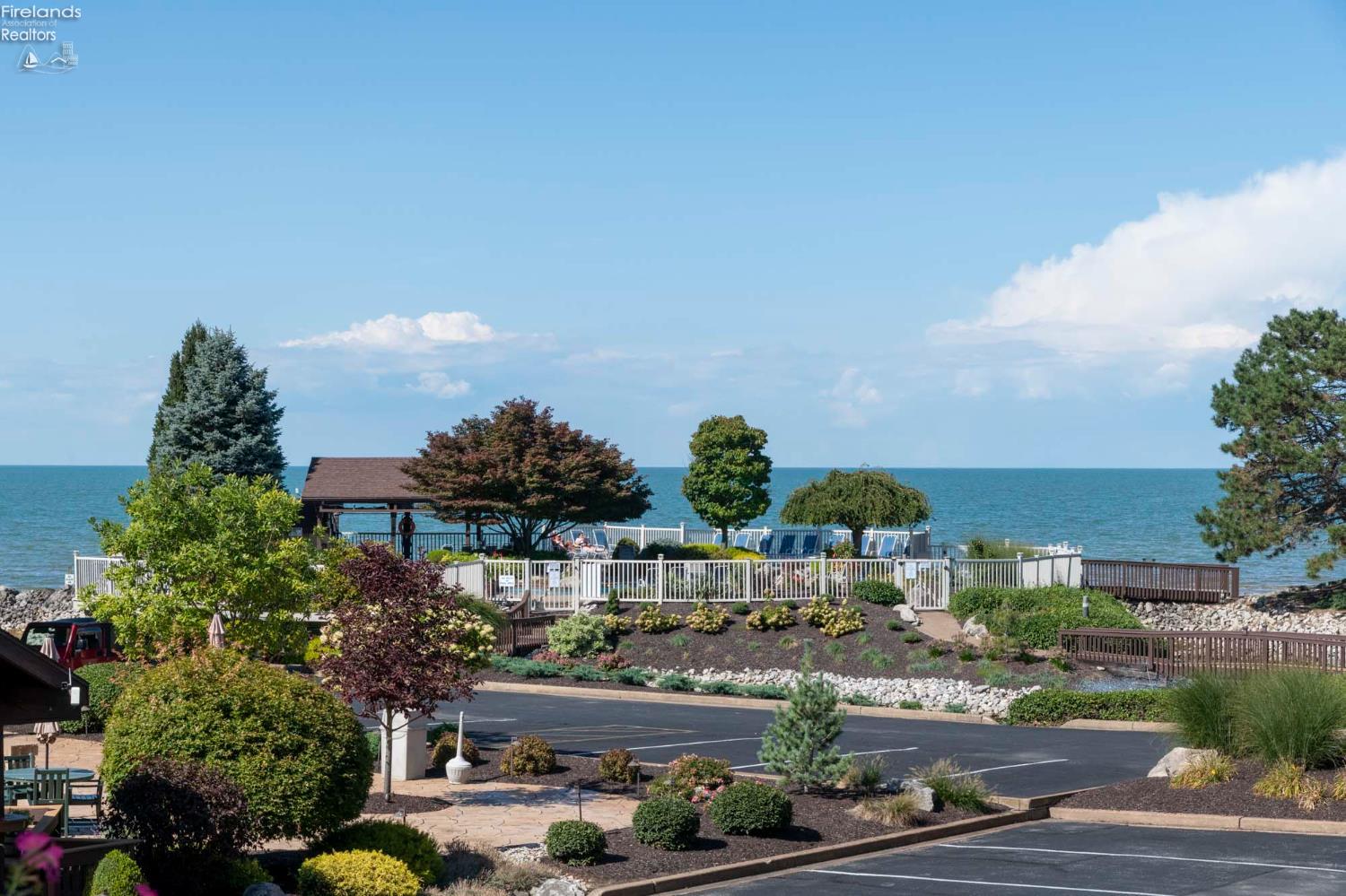 1801 E Perry Street 22