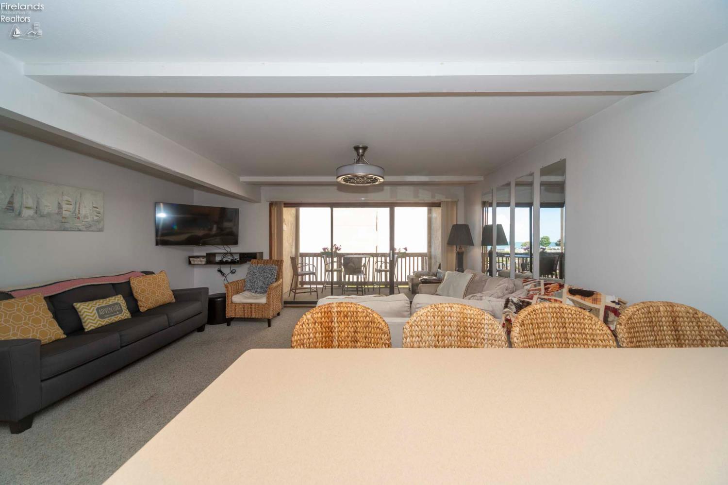 1801 E Perry Street 22