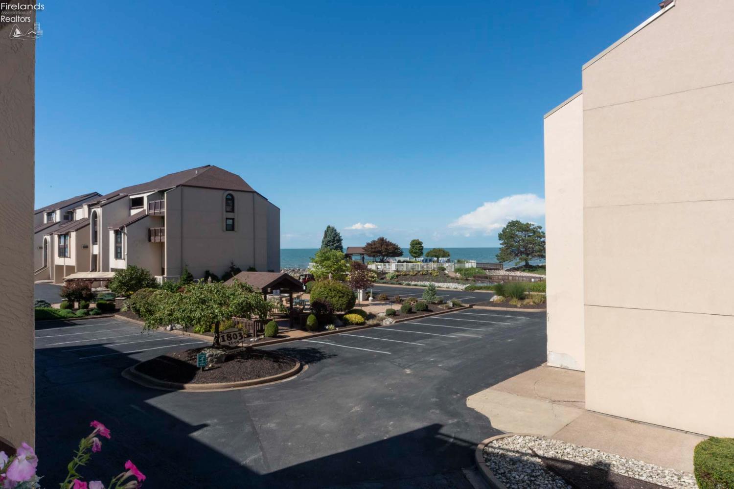 1801 E Perry Street 22