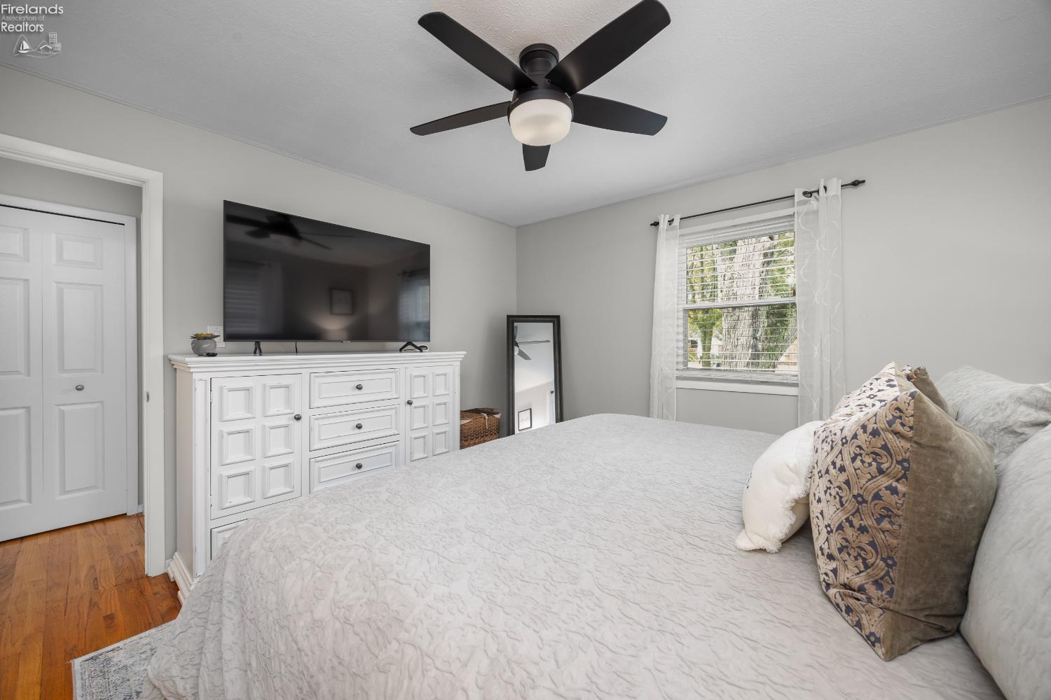 26476 Locust Dr.