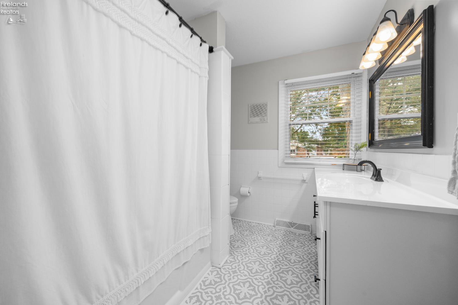 26476 Locust Dr.