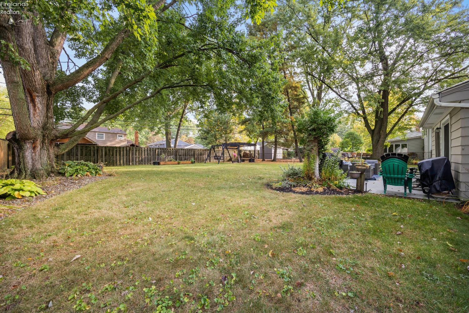 26476 Locust Dr.